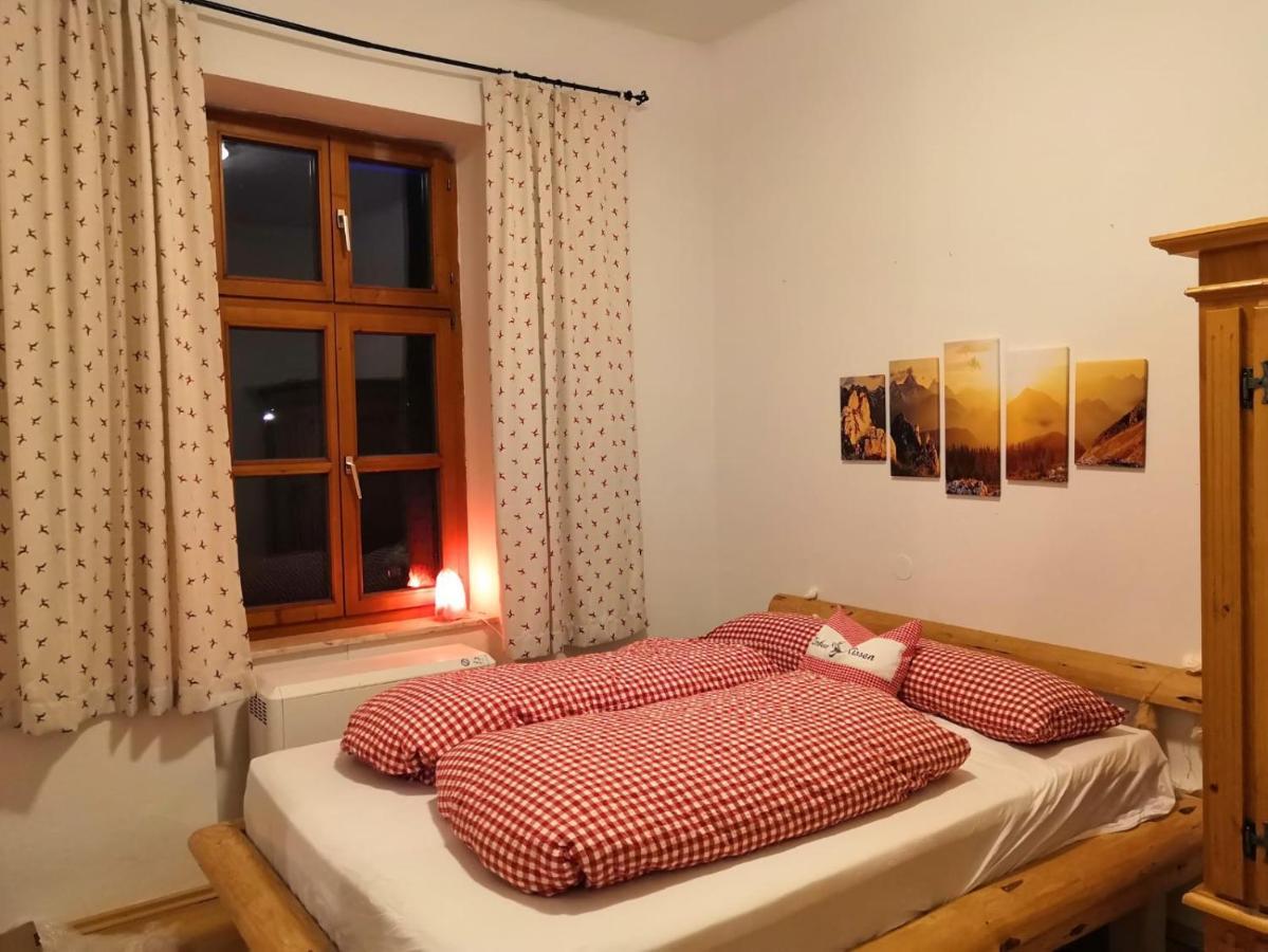 Ferienappartment Zum Gruenen Hirsch 바드이스흘 외부 사진